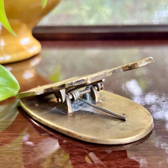 Vintage Brass “Later” Paperweight Clip – Retro Desk Accessory with Spring Hinge - Picture 3 of 8